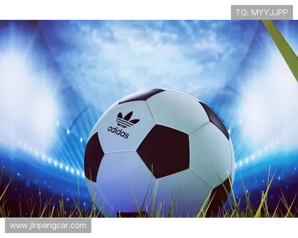 黑笔球技传奇：从草根到世界顶尖足球巨星的奋斗历程